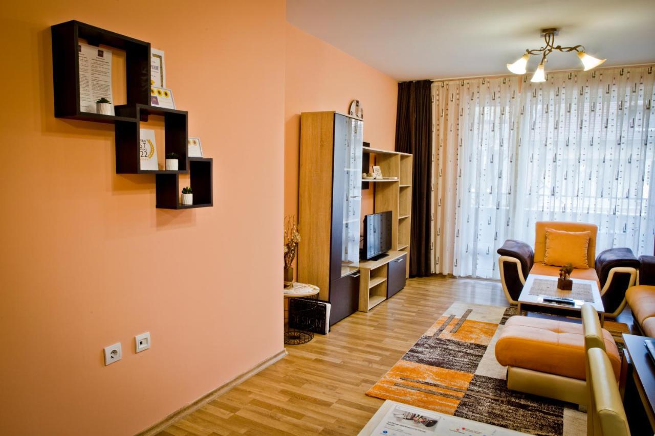 Sunflower Apartment City Center Пловдив Экстерьер фото